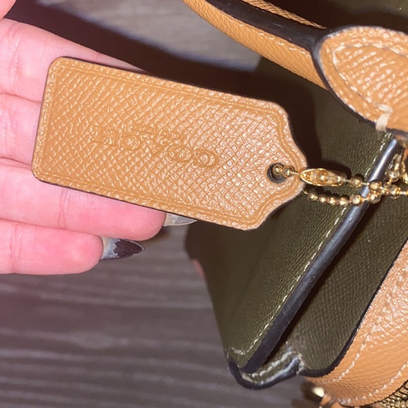 Matching Coach Purse and Wallet - Picture 6 of 11